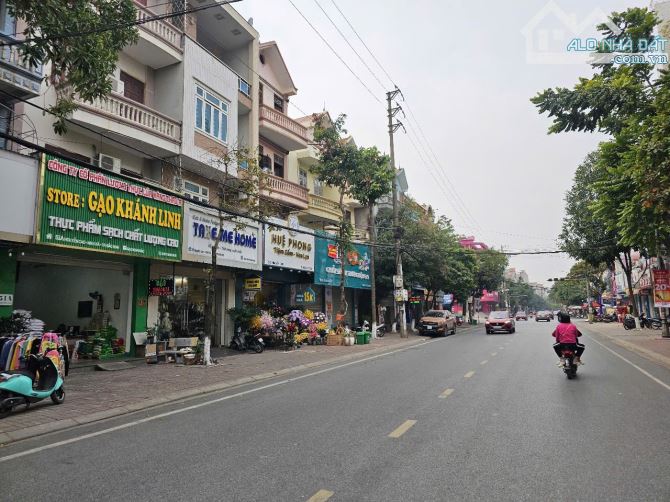 Cần bán nhanh nhà 4 tầng mặt Nguyễn Cao, Ninh Xá Kinh doanh sầm uất