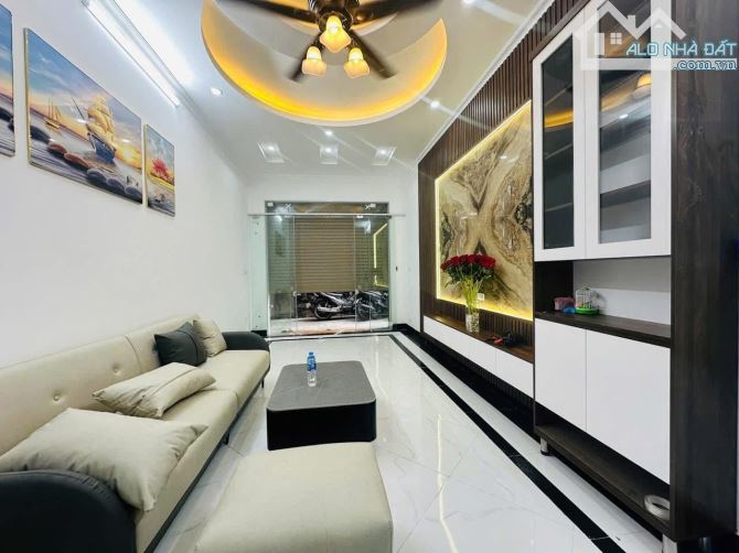 HÀNG HIẾM  PENTHOUSE TRUNG TÂM QUẬN HAI BÀ TRƯNG 110M2 CHỈ 4 TỶ !!