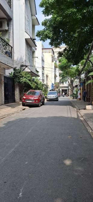 Bán nhà hẻm xe hơi Trường Chinh. DT 4x22m, vị trí đẹp ngay khu vip Bàu Cát, giá 10.5 tỷ TL