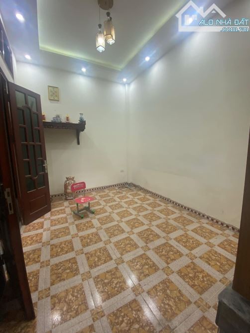 BÙI XƯƠNG TRẠCH THANH XUÂN LÔ GÓC 2 MẶT NGÕ 7.7 TỶ 51m 3 TẦNG MẶT TIỀN 10m GẦN Ô TÔ