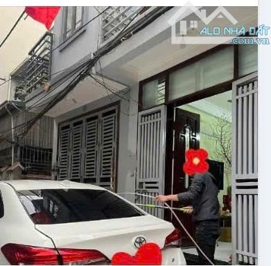 Nhà đẹp Vạn Phúc, chia lô, Ô tô qua nhà, cách phố 30m, full đồ, chỉ hơn 6tỷ