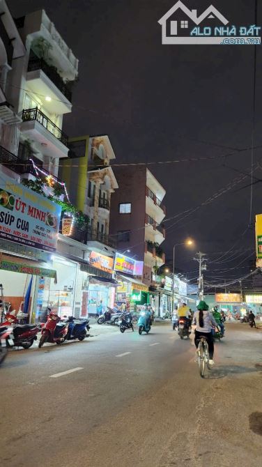 Bán CHDV 9 PHÒNG FULL NỘI THẤT - 72m² 5 TẦNG thang máy - đường Trương Phước Phan