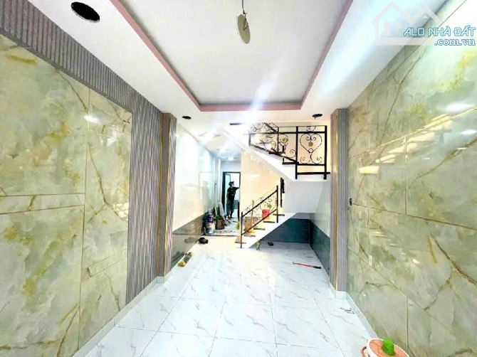 BÁN NHÀ BA ĐÌNH QUẬN 8 - DTSD 80M2 - 3PN  - TẶNG FULL NỘI THẤT GIÁ CỰC RẺ CHỈ HƠN 3 TỶ