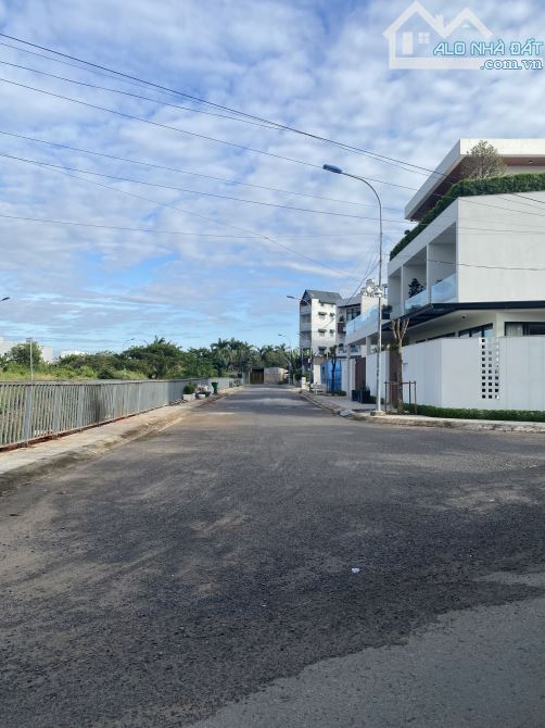 Lô đất 2 mặt tiền HXH đường 8 trường thạnh DT 157m giá đầu tư - 1