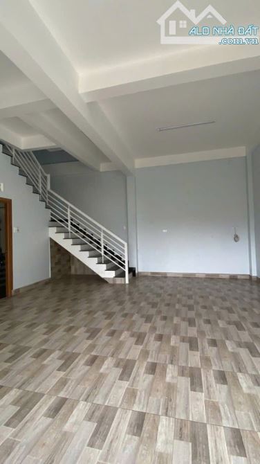 Chỉ hơn 5 tỷ sở hữu ngay nhà phố có gara oto SRXD hiếm hàng Phường 9 Đà lạt - 1