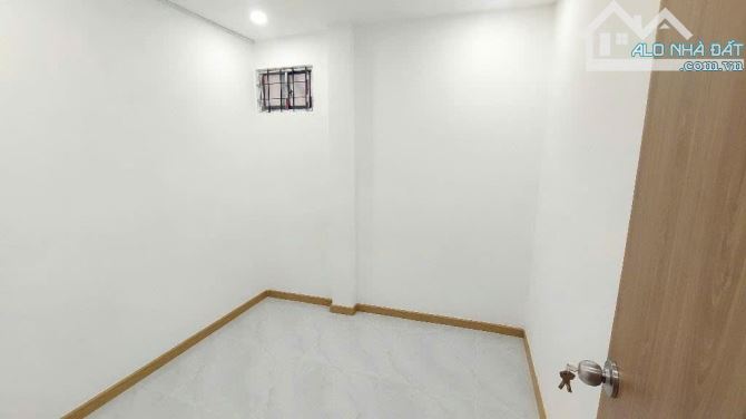 Bán nhà 40m2 mới tinh hẻm 212 Mễ Cốc kế chợ gạch cát Sổ riêng - 1