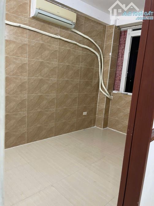 Hiếm cho thuê CCMN Tôn Thất Tùng 42m2, 2 ngủ, chỉ 5tr5 - 1