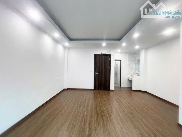 Nhà Đẹp Hiếm Có - Bán Nhà Kim Mã, Ba Đình, 7 Tầng, 36m², Chỉ dưới 9 tỷ! - 1