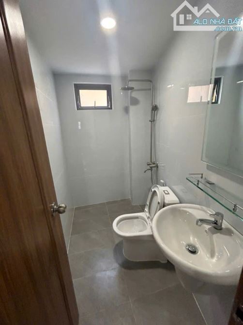 (NGUYỄN THỊ MINH KHAI)-30M2-4PN-4WC-4TẦNG-GIÁ5TỶ - 1