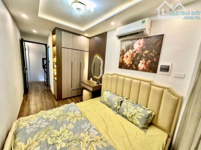 Mặt ngõ Kim Mã – Ba Đình, DT 22m2 - 5 tầng - khu vực hiếm nhà bán – gần phố cách 50m - 1