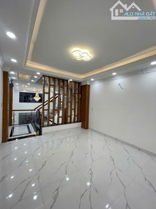 NHÀ BÁN BÌNH TÂN - GẦN CHỢ BÌNH TRỊ ĐÔNG - BỐN XÃ - 60M2 - 5 TẦNG - HẺM TẢI - GIÁ 6,97 🧄 - 2