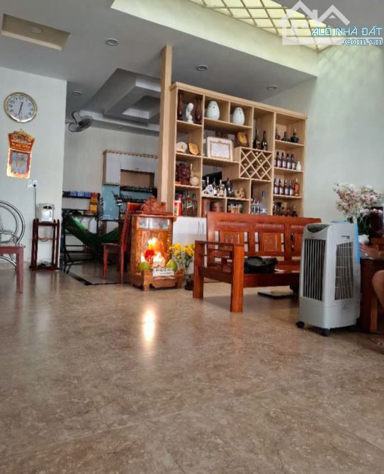 NHÀ ĐẸP 2 TẦNG - HẺM XE HƠI - NGAY QUỐC LỘ 1K - LINH XUÂN - 90M2 - GIÁ CHỈ 5.2 TỶ CÒN TL ! - 2