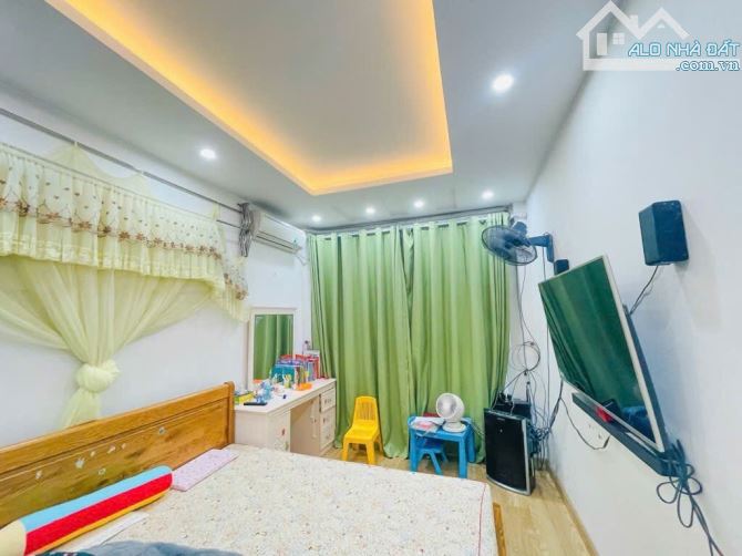 Nhà Ba Đình 109m2 x mặt tiền to đẹp 6M - Cách ô tô 20M. - 2