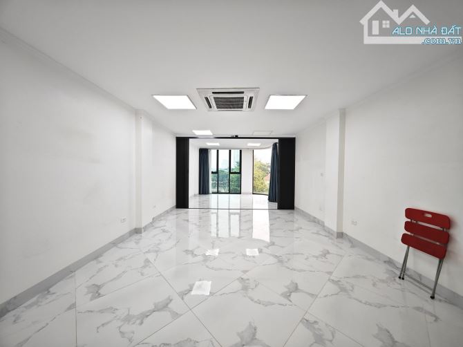 Sốc cho thuê văn  tại Nguyên Hồng sàn 60m2 cực đẹp sàn cực hiếm - 2