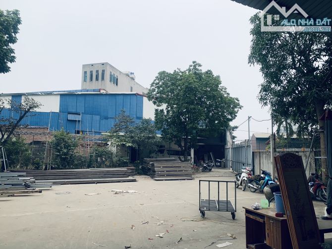 Cho thuê 1300/2000m2 nhà xưởng độc lập gần kcn phú nghĩa - 2
