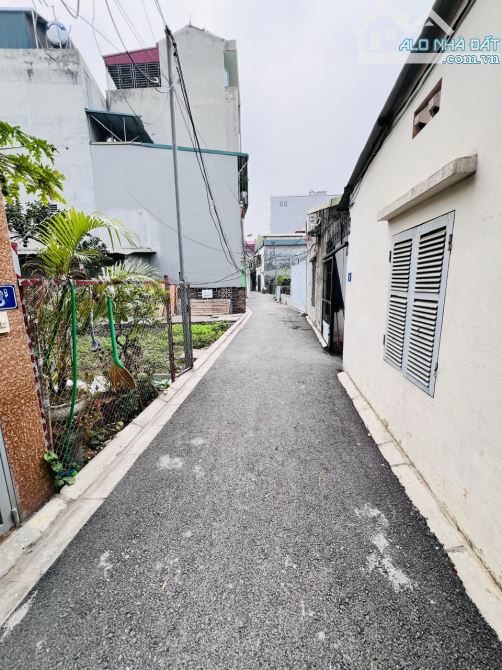 BÁN ĐẤT NGÔ XUÂN QUẢNG-TRÂU QUỲ GIA LÂM-NGÕ NÔNG-Ô TÔ ĐỖ CỬA -DT43m2-3,95 TỶ - 2