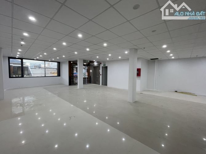 BÁN TÒA NHÀ MẶT TIỀN NGUYỄN VĂN LINH , TP BÀ RỊA ( DT: 250m2) NHÀ 1 TRỆT 4 LẦU, GIÁ 23 TỶ - 3