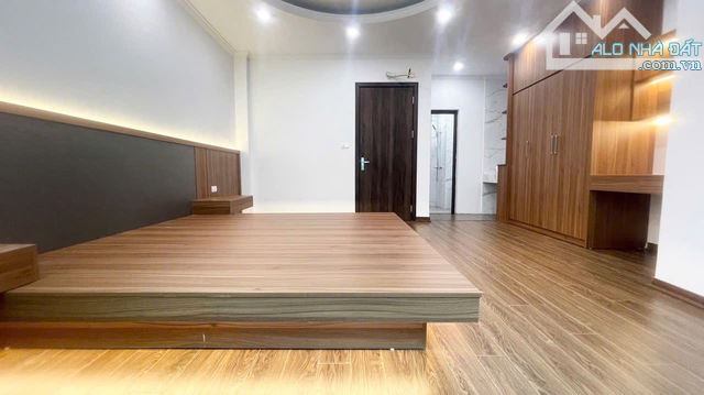 Nhà Đẹp Hiếm Có - Bán Nhà Kim Mã, Ba Đình, 7 Tầng, 36m², Chỉ dưới 9 tỷ! - 3