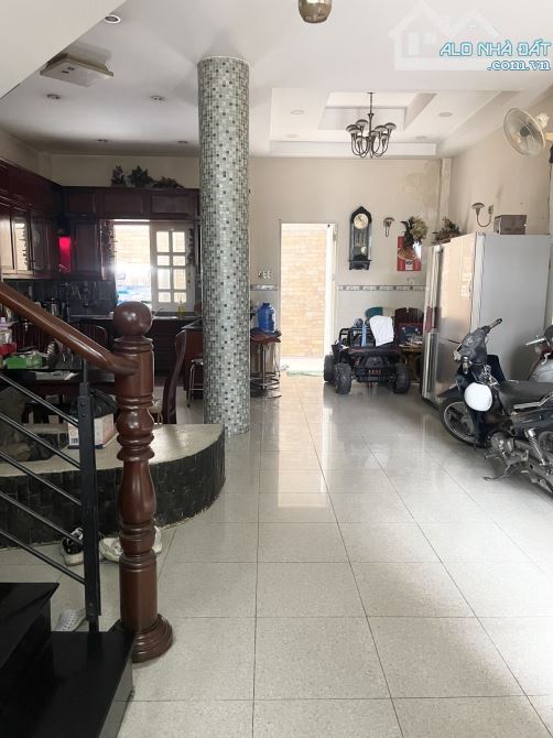 Biệt thự mặt tiền đường Dương Quang Đông ( đường 1011 Phạm Thế Hiển ) Phường 5 Quận 8 - 3