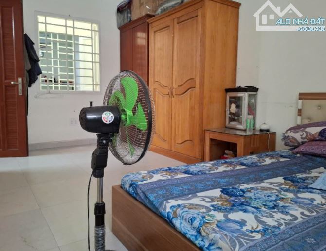 NHÀ ĐẸP 2 TẦNG - HẺM XE HƠI - NGAY QUỐC LỘ 1K - LINH XUÂN - 90M2 - GIÁ CHỈ 5.2 TỶ CÒN TL ! - 4