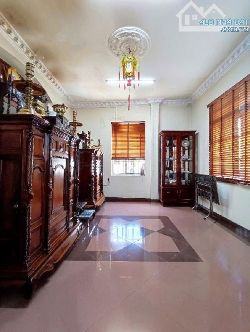 🏡 XE HƠI VÀO NHÀ - 1/ ĐI BỘ RA MT LẠC LONG QUÂN - 181M2 - 4 TẦNG 💰 GIÁ 22,5TỶ - 4