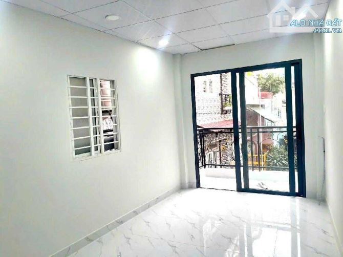 BÁN NHÀ BA ĐÌNH QUẬN 8 - DTSD 80M2 - 3PN  - TẶNG FULL NỘI THẤT GIÁ CỰC RẺ CHỈ HƠN 3 TỶ - 4