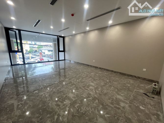 Cho thuê nhà mặt phố Đình Thôn . DT : 80 M * 7 Tầng . MT : 6 M . Thông sàn, Thang máy - 5