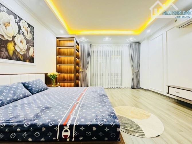 Bán nhà,Phan Kế Bính Trung Tâm Quận Ba Đình diện tích 40m2 5 tầng giá 8,4 tỷ - 8