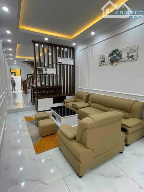 🏡 HIẾM - 07 CHỖ ĐỖ CỬA - Bán nhà LĨNH NAM - HOÀNG MAI - 41m - 6.5ty.