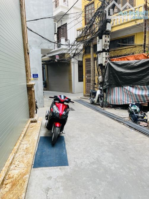 Bán nhà ĐƯỜNG NGUYỄN TRÃI 20M Ra Ô tô tránh 6 Tầng Thang Máy Nhà Đẹp 37m2 4,7M Mặt tiền