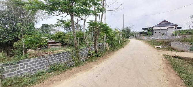 CHỦ CẦN TIỀN BÁN CẮT LÔ ĐẤT TRỤC ĐG ĐI KDL SUỐI HOA - NGÒI HOA SÔNG ĐÀ  GIÁ 3XXTR