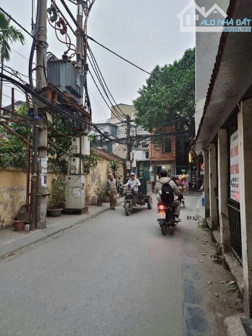 B.Á.N NHÀ QUAN NHÂN – VỊ TRÍ ĐẮC ĐỊA QUẬN THANH XUÂN –69M2 - 5 TẦNG – CHỈ 6,2 T.Ỷ - 1