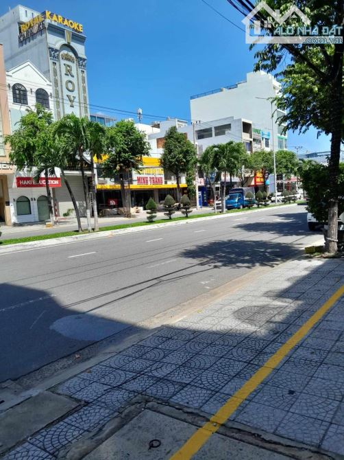 Bán Nhà Mặt Tiền Nguyễn Hữu Thọ-Sát Phan Đăng Lưu-Kiến Trúc Hiện Đại - 1