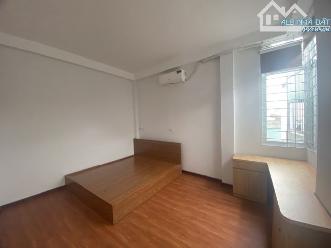 BÁN NHÀ GIÁP PHỐ QUANG TRUNG HÀ ĐÔNG, NGÕ RỘNG, NHÀ ĐẸP 58MX4T GIÁ NHỈNH 6 TỶ - 1
