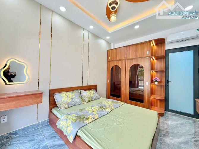 KHU PHAN XÍCH LONG- PHÚ NHUẬN- 85m(5mx17m)- 4 TẦNG- chỉ 7 TỶ 3 - 1