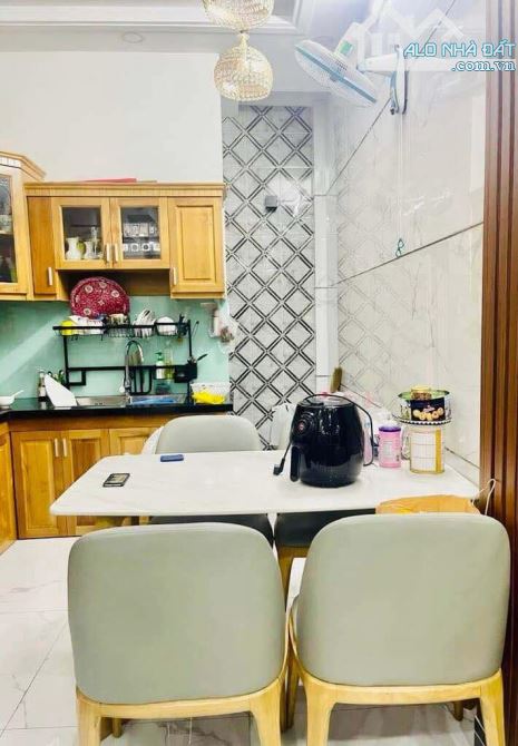 Bán nhà 3 tầng,44m2,hẻm 4m,gần trường Việt Úc đường 3/2,Quận 10,cho thuê 250tr/năm,8.1 Tỷ - 1