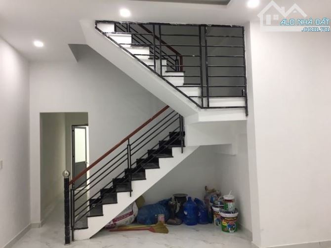 Nhà 3 tầng, 86m2, mặt tiền 5m, hẻm thoáng, gần Hàng Xanh, 9.5 Tỷ. - 1