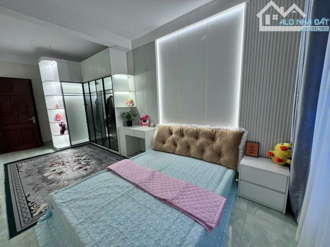 Bán nhà đẹp- Quân Y- Văn Quán, Hà Đông 40m2 chỉ nhỉnh 5 tỷ- Ô tô đỗ gần- Cạnh TTTM - 12