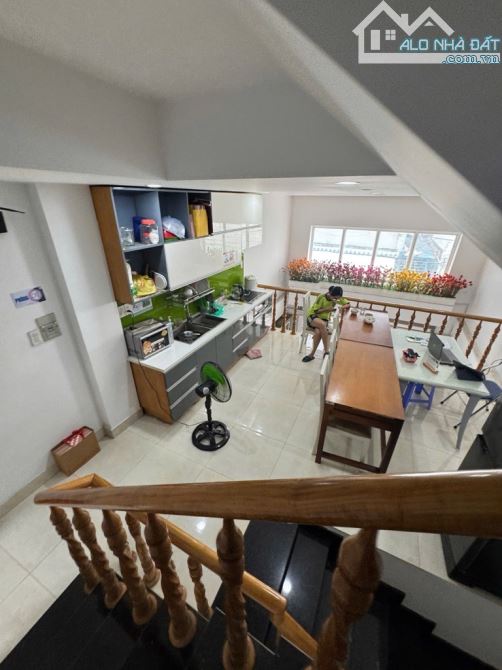 Bán nhà hẻm xe hơi Tân Hương Quận Tân Phú, DT 44m2, vị trí đẹp, nhà đẹp 5 tầng, chỉ 6 tỷ - 2