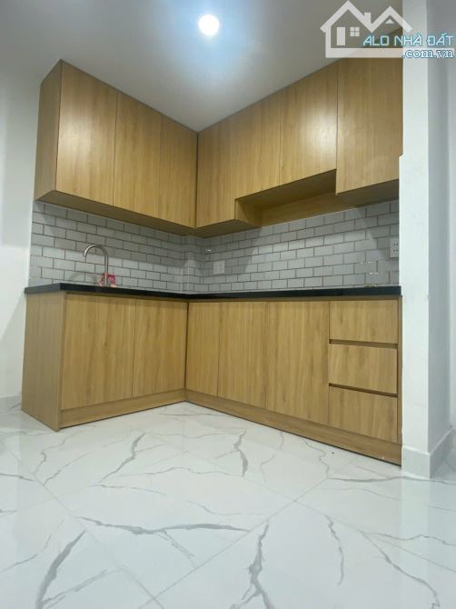 Bán nhà mới Nguyễn Văn Luông, 1 lầu 2 phòng ngủ, nhỉnh 2 tỷ! - 2