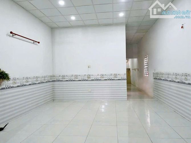 cho thuê nhà đường huỳnh phan hộ 125m2 2pn có sân rộng giá 3,5tr gần chợ - 2