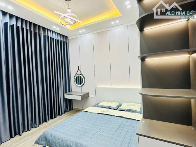 5.5 Tỷ - 31m2 x 5T x 3 Ngủ - Phố Kim Mã, TT Ba Đình - 2 mặt thoáng, ngõ trước nhà 3m! - 2