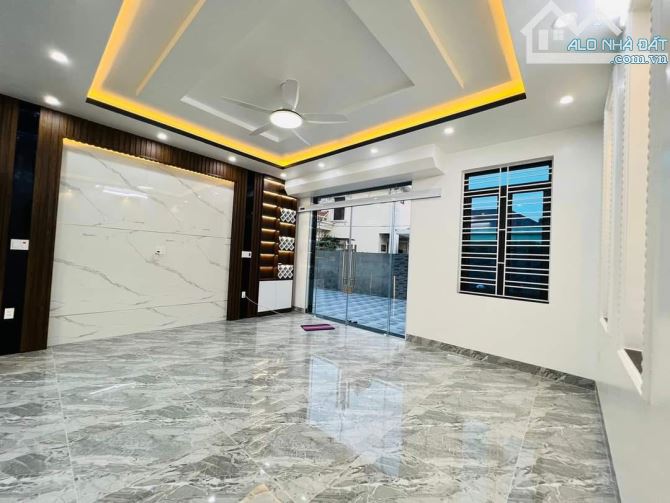 Nhà mới đẹp 3 tầng ngõ ô tô đỗ cửa - Chợ Vĩnh Khê - gần Hoàng Huy An Đồng - 2