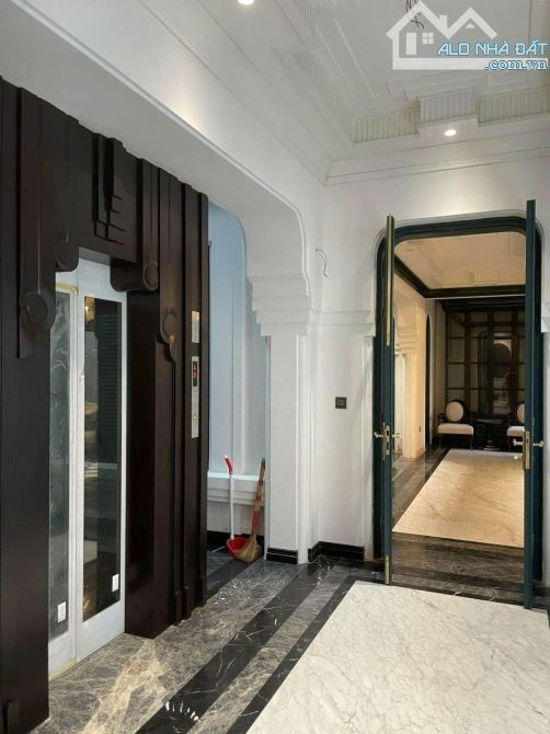 Cho thuê biệt thự sân vườn Ba Đình 400m2 x 5 tầng, thang máy, MT 13m, mới đẹp, sang trọng - 3
