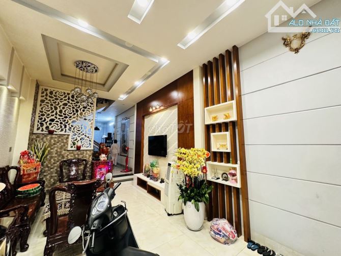 Bán nhà HXH 10m Thân Nhân Trung. P13, DT: 4.2 x 19m, 4 Tầng - 12.9 tỷ TL - 3