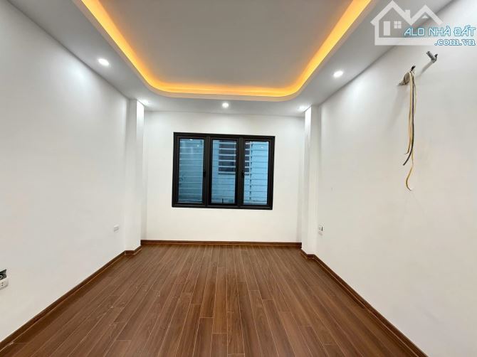 BÁN NHÀ PHỐ GIANG VĂN MINH ,BA ĐÌNH - Ô TÔ ĐỖ- PHỐ VIP - 2 THOÁNG -6 TẦNG X 40 M2 - GIÁ 10 - 3