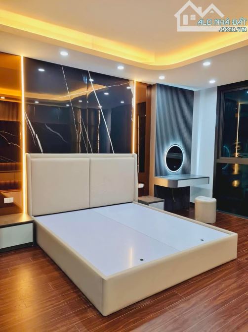 Bán nhà đường tam Trinh 130m2*6t thang máy hai thoáng giá  24,5 tỷ ô tô kinh doanh - 3