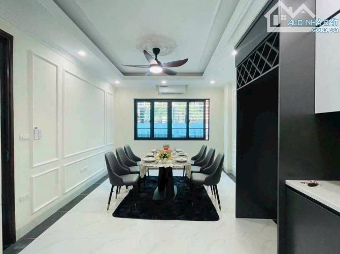 BÁN NHÀ 6T x 40M2 - THANG MÁY, OTO VÀO - QUAN HOA, CẦU GIẤY - GIÁ 14.6 TỶ - 3