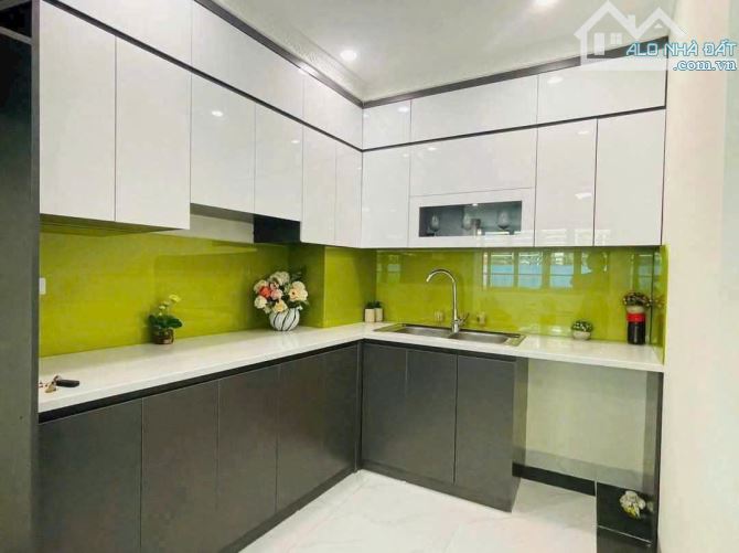 BÁN NHÀ 6T x 40M2 - THANG MÁY, OTO VÀO - QUAN HOA, CẦU GIẤY - GIÁ 14.6 TỶ  + NHÀ XÂY MỚI, - 3