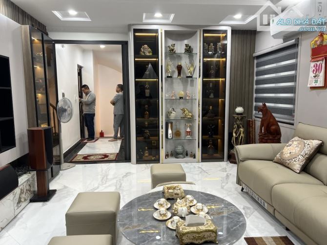 Bán nhà ĐƯỜNG NGUYỄN TRÃI 20M Ra Ô tô tránh 6 Tầng Thang Máy Nhà Đẹp 37m2 4,7M Mặt tiền - 3